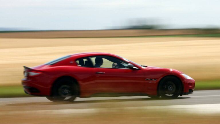 Denza Z Convertible Debuts Targeting Maserati GranCabrio Folgore