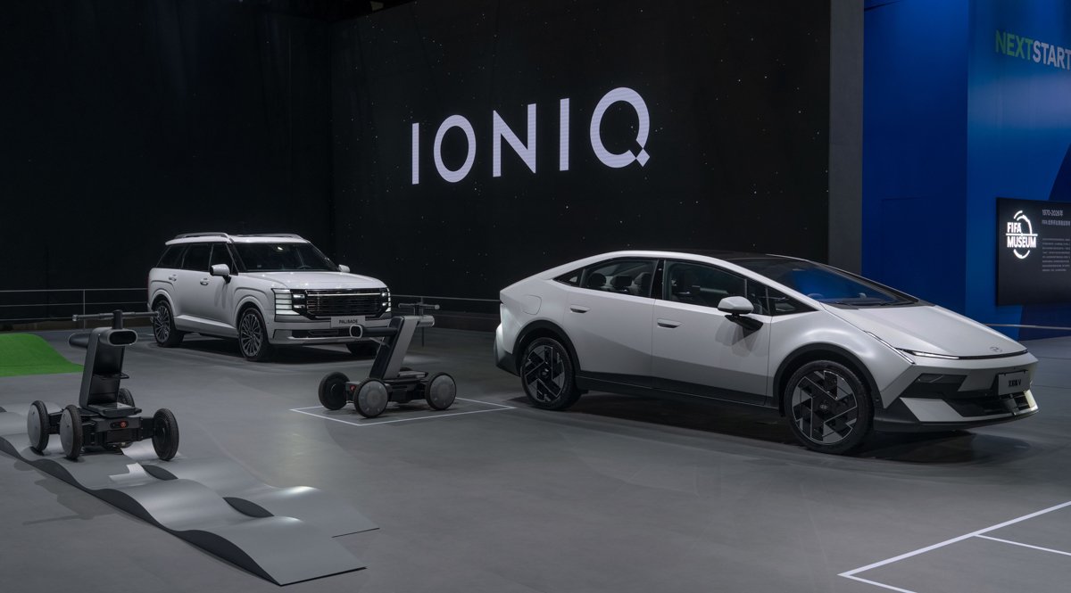 Hyundai Ioniq V Unveiled at Beijing Auto Show