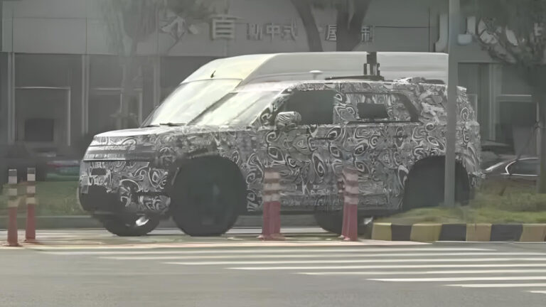 Freelander 8 Debuts as Full-Size SUV at Beijing
