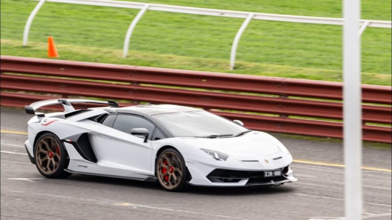 Lamborghini Aventador SVJ Roadster Test Hardcore Track Edition