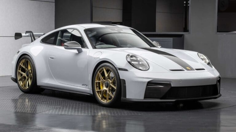 Porsche 911 GT3 Artisan Edition Debuts for Japan