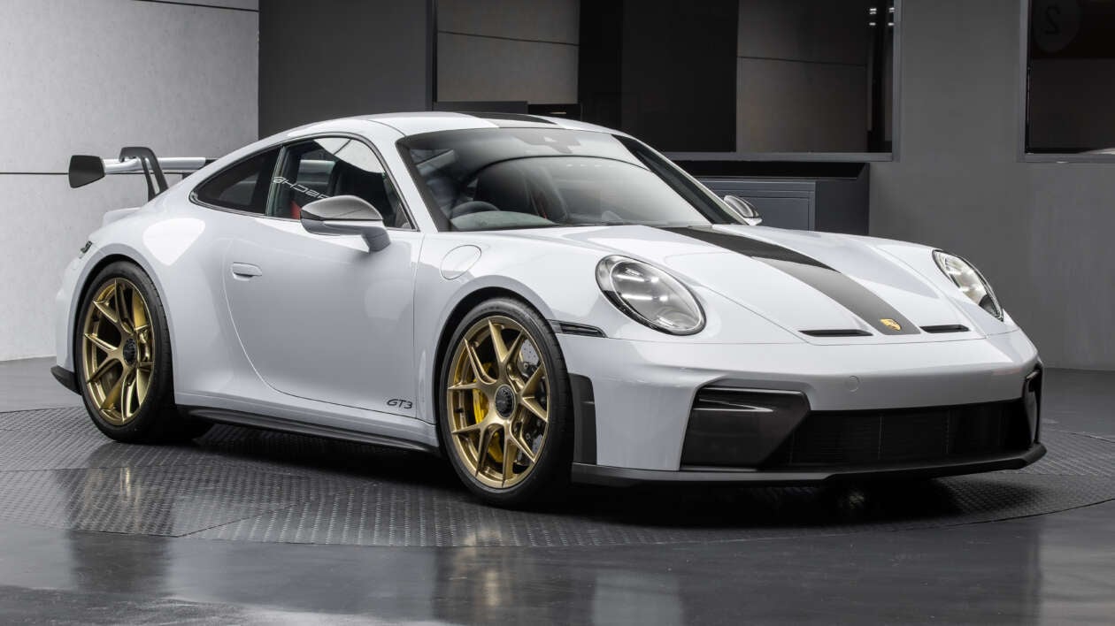 Porsche 911 GT3 Artisan Edition Debuts for Japan