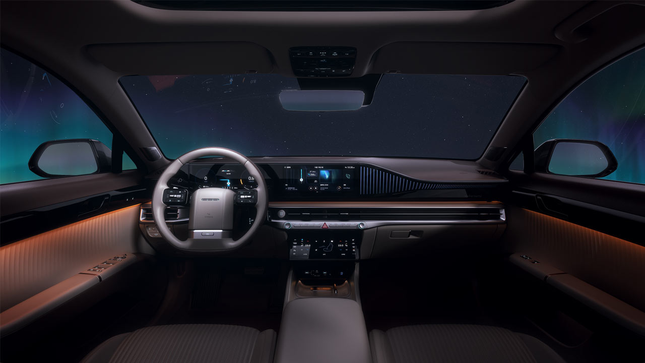 Hyundai Grandeur Facelift Debuts With Upgraded Interior