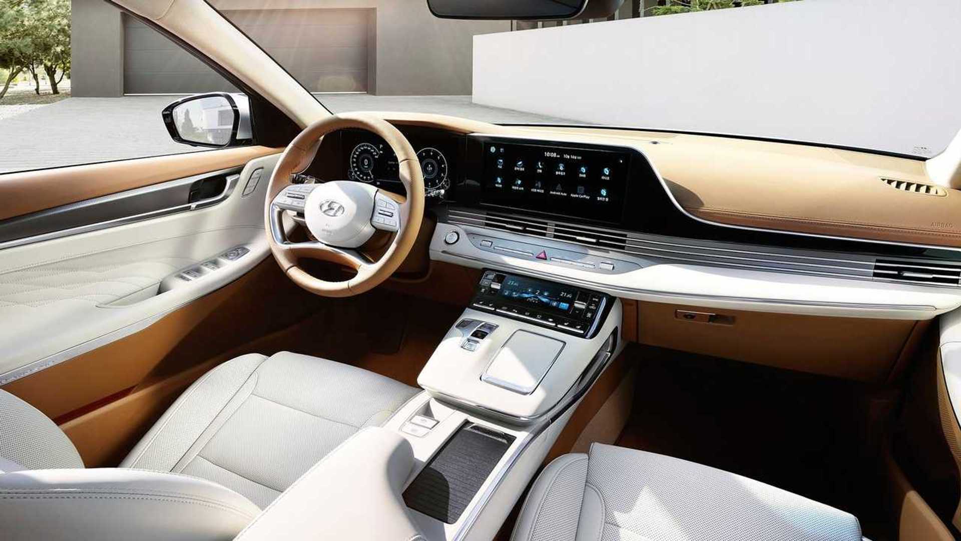 Hyundai Grandeur Facelift Debuts With Upgraded Interior