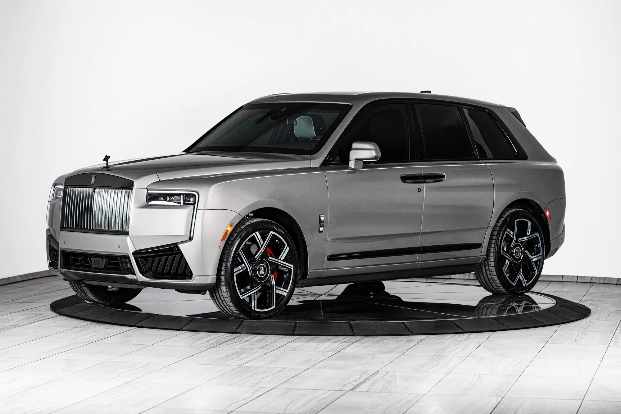 Rolls-Royce Cullinan Armored Edition Offers Discreet Protection
