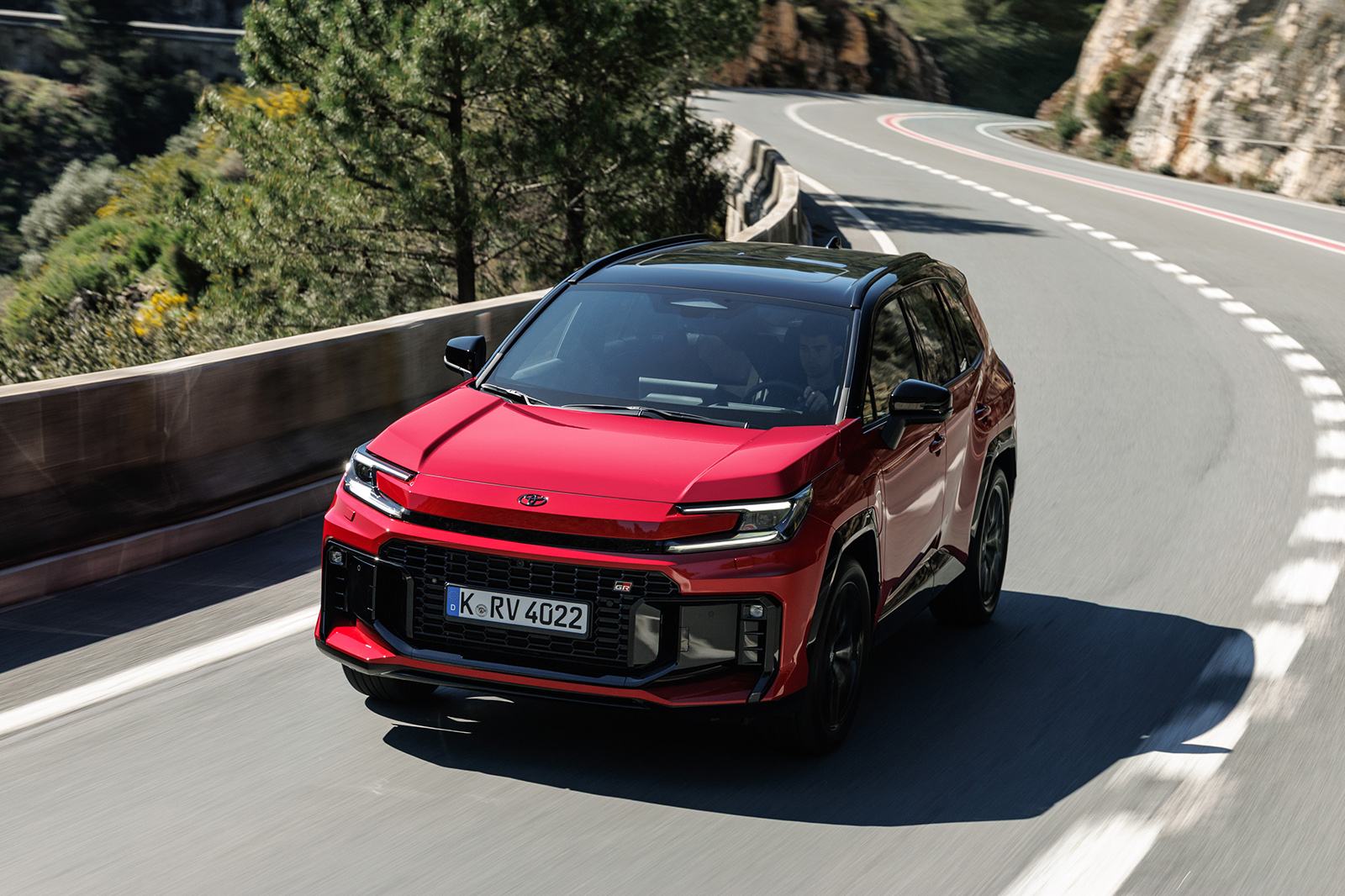 Toyota RAV4 GR Sport: Beklenmedik Returnmle Introducing