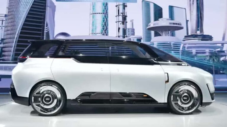 Geely EVA Cab: A Purpose-Built Robotaxi With No Steering WheelGeely EVA Cab: A Purpose-Built Robotaxi With No Steering Wheel