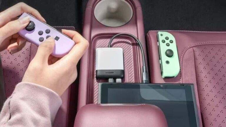 Nio Firefly Lets Drivers Play Nintendo Switch