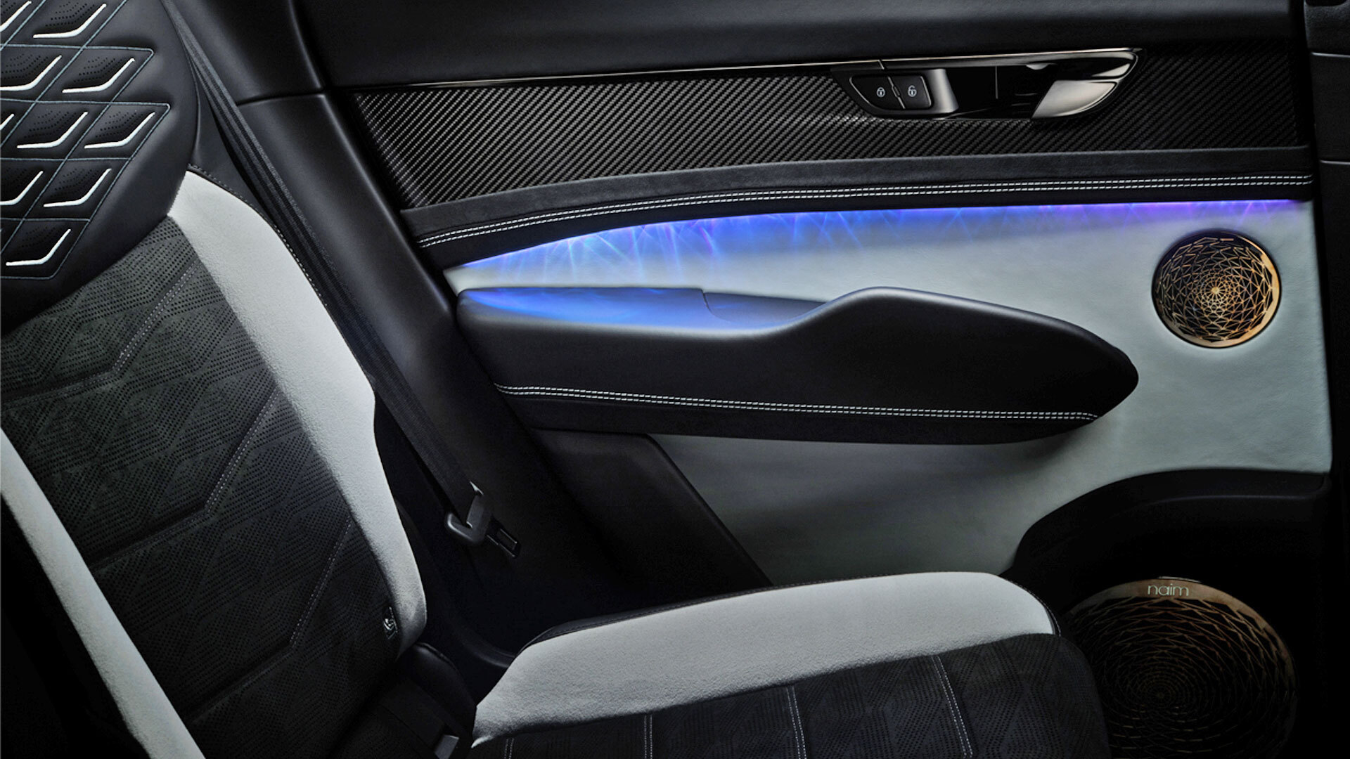 Bentley Torcal Reveals Rear Seat and Mood Selector