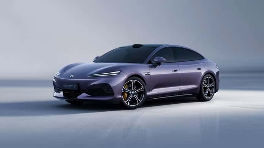 BYD Says Denza Z9S Can Deliver 683 Miles of Range