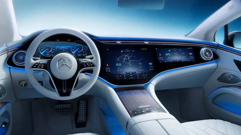Mercedes to Bring Back Selected Physical Buttons