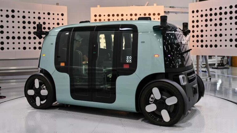U.S. Clears Zoox Robotaxis for Paid Rides